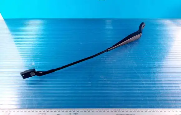Peugeot 208 Front wiper blade arm 9673291980
