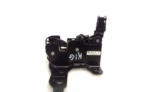 Mercedes-Benz CLS C218 X218 Seat back rest lock catch A2189200072