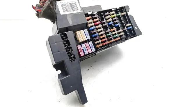 Mercedes-Benz B W245 Fuse module 1695451740 40004109351