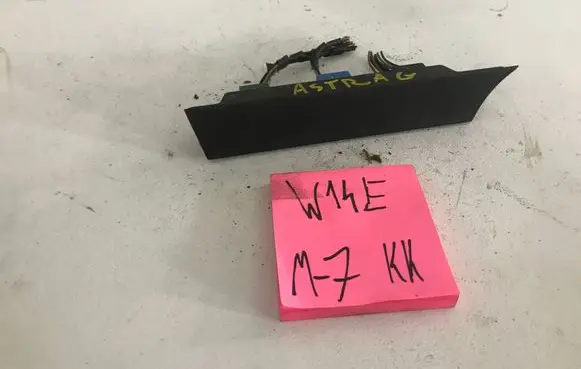 Audi A6 S6 C5 4B USB socket connector 1212123