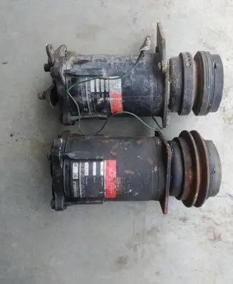 Mercedes-Benz SL R107 Air conditioning (A/C) compressor (pump) 5910763