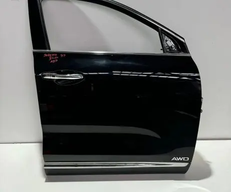 KIA Sorento Front door