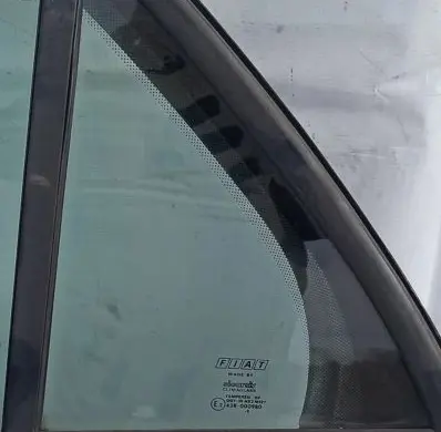 Fiat Marea Rear vent window glass Pilka