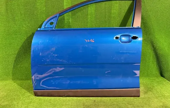 KIA Stonic Front door