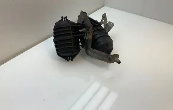 BMW 5 E60 E61 Turbo system vacuum part 7799790 82440410 2247620