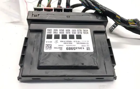 Opel Insignia B Central body control module 13535989