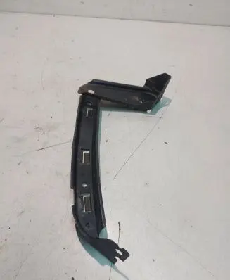 Honda CR-V Front bumper mounting bracket S9AR
