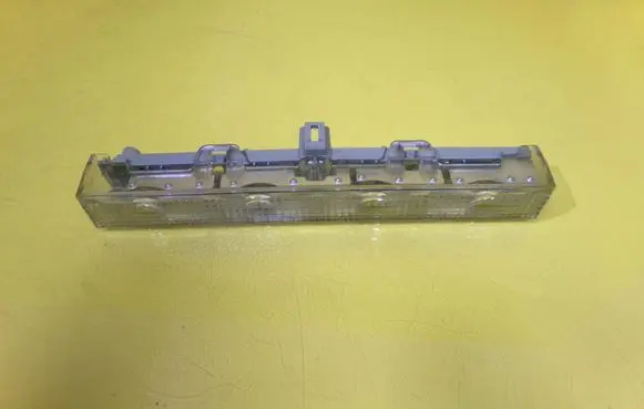 Toyota Yaris Third/center stoplight 