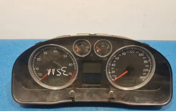 Volkswagen PASSAT B5.5 Speedometer (instrument cluster)