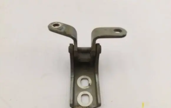 Opel Astra J Front door lower hinge 