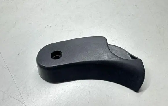 BMW 3 E46 Engine bonnet (hood) release handle 8223163