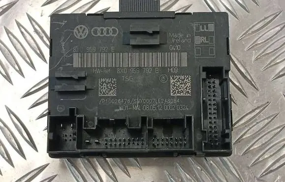 Audi Q3 8U Door control unit/module 8X0959792E P10026478