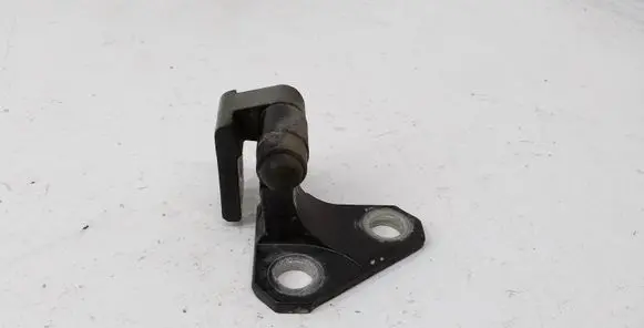Volkswagen PASSAT B6 Front door upper hinge