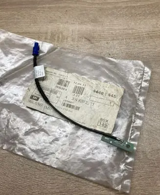 Mercedes-Benz C W204 Bluetooth antenna A2048202275