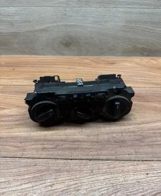 Volkswagen PASSAT B6 Climate control unit 1K0820047FT