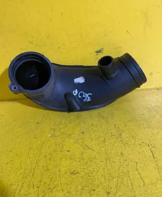 Audi A4 S4 B6 8E 8H Air intake duct part 06C133354G