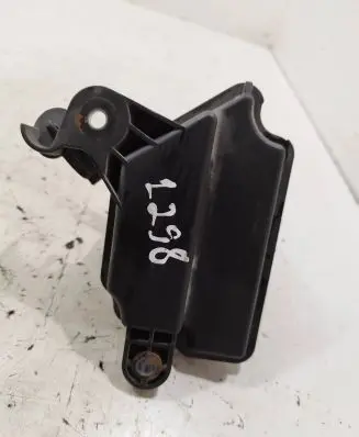 Vacuum air tank
