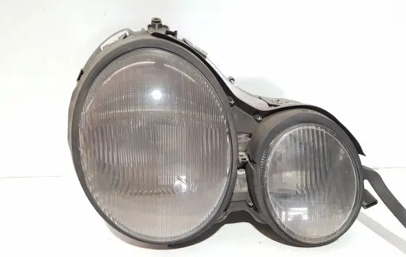 Mercedes-Benz E W210 Headlight/headlamp