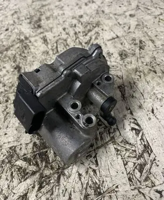 Audi A6 S6 C6 4F Electric throttle body valve 1045475S01