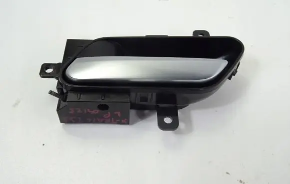Nissan X-Trail T33 Front door interior handle
