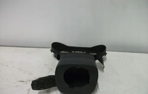 Seat Ibiza IV (6J,6P) Steering wheel column trim 6J0858565