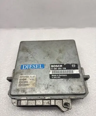 BMW 5 E34 Engine control unit/module 0281001119 22457605 2243421