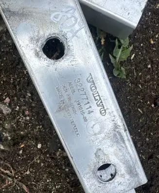 Top upper radiator support slam panel