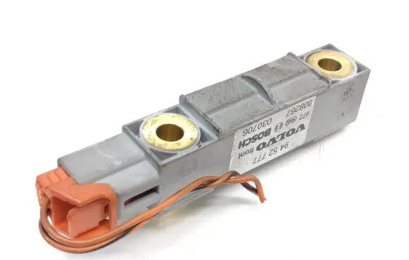 Volvo S60 Airbag deployment crash/impact sensor 9452777 008267 030706