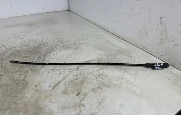 Seat Leon (1P) Engine bonnet/hood lock release cable 1P1823531