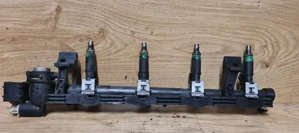 Fuel main line pipe