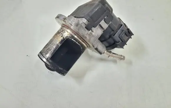 Mercedes-Benz ML W164 EGR valve A6421401060 AR0009