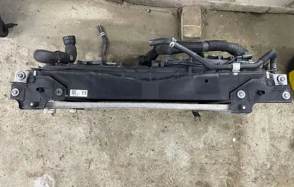 Toyota Avensis T270 Radiator set 