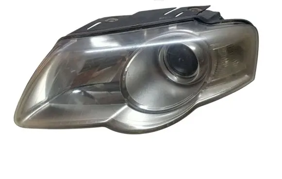 Volkswagen PASSAT B6 Headlight/headlamp 3C0941005Q