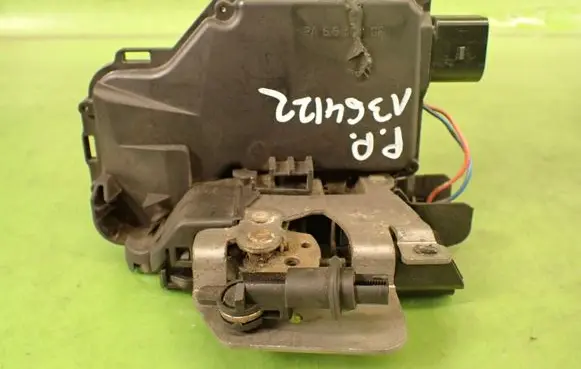 Audi A2 Front door lock
