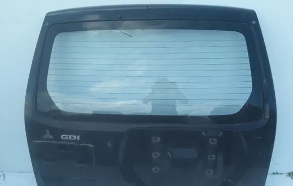 Mitsubishi Pajero Tailgate/trunk/boot lid