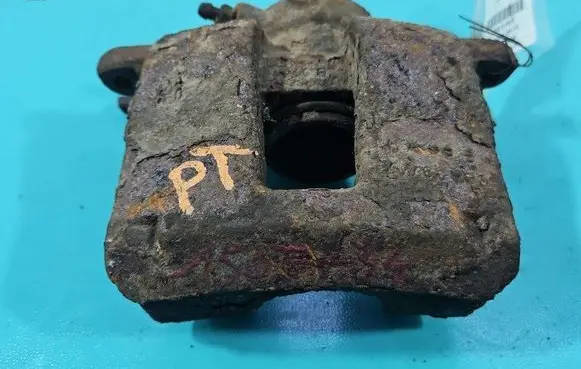 Rear brake caliper