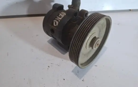 Renault Espace III Power steering pump 7846075