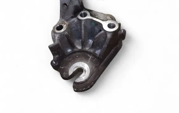 Citroen C5 Engine mounting bracket 9682417480