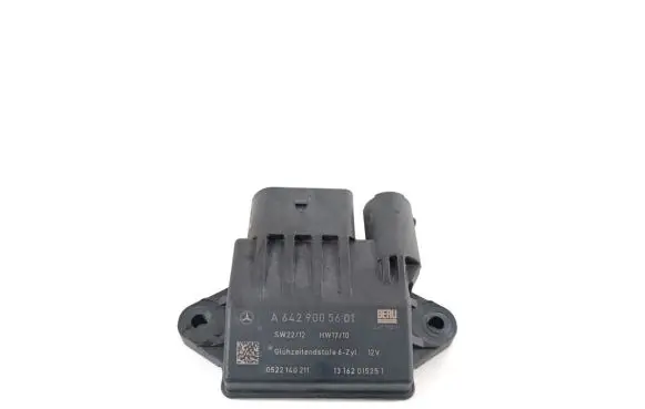 Glow plug pre-heat relay