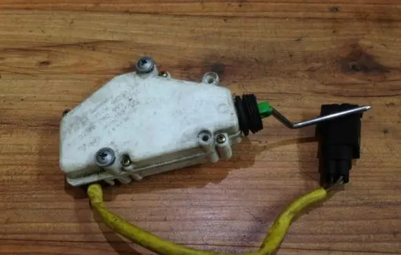 Volkswagen Sharan Central locking motor 7m0959775c 75vw9b241ab