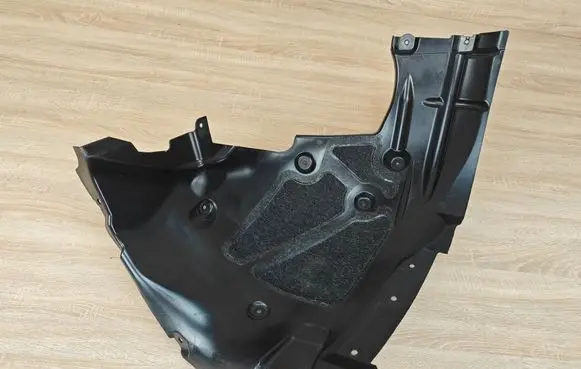 BMW 4 G22 G23 G24 G26 Front wheel arch liner splash guards 8738047