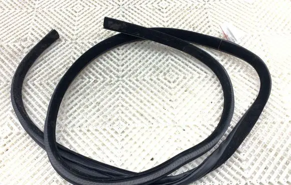 Jaguar F-Pace Rubber seal front door (on door) 