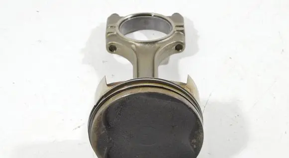 Porsche 911 996 Piston with connecting rod 99610305118
