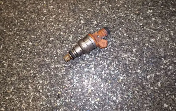 Chrysler Voyager Fuel injectors set MD158484