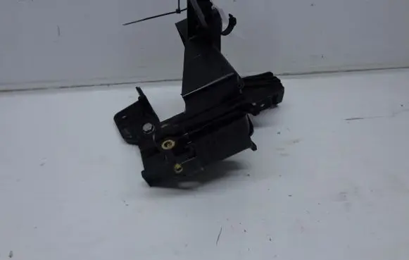 Opel Astra H ABS pump bracket 13214940