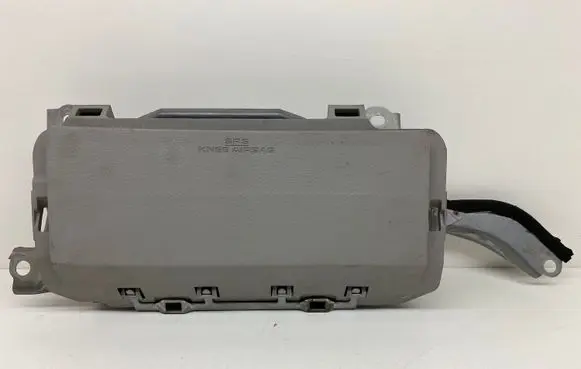 Lexus LS 430 Knee airbag 