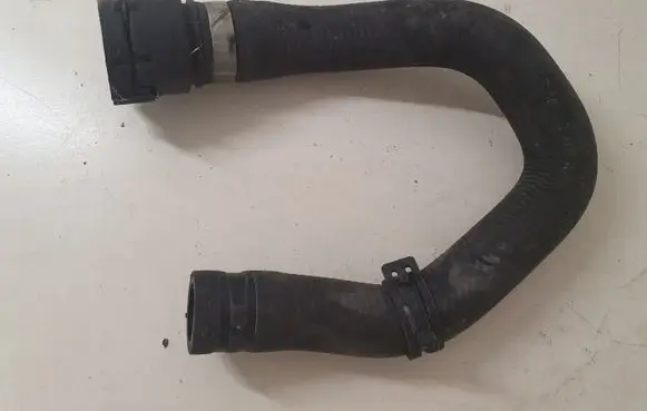 BMW 5 E60 E61 Engine coolant pipe/hose