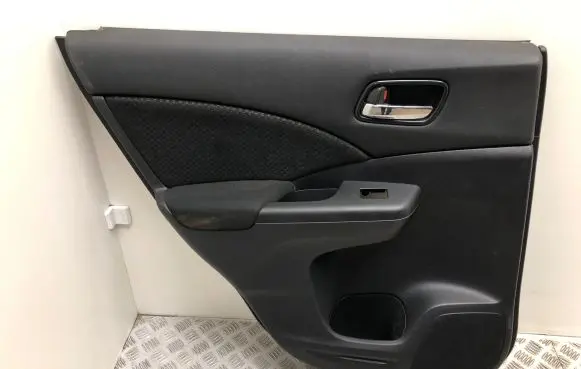 Honda CR-V Rear door card panel trim