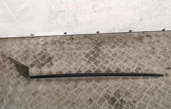 Toyota C-HR I Windshield trim 79L