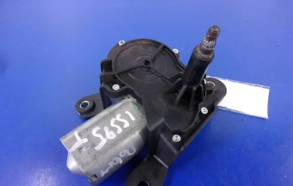 Opel Agila A Rear window wiper motor 09204193